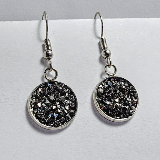 Gunmetal mini gems in disc bezel