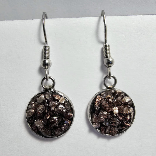 Coffee colored crushed glass in disc bezel